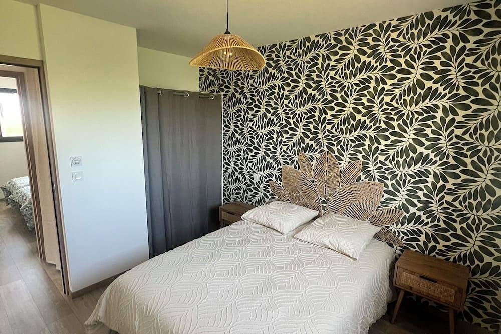 Gîte horizon bleu tout confort 6 personnes in Saint-Georges-de-la-Rivière, Côte de la Déroute