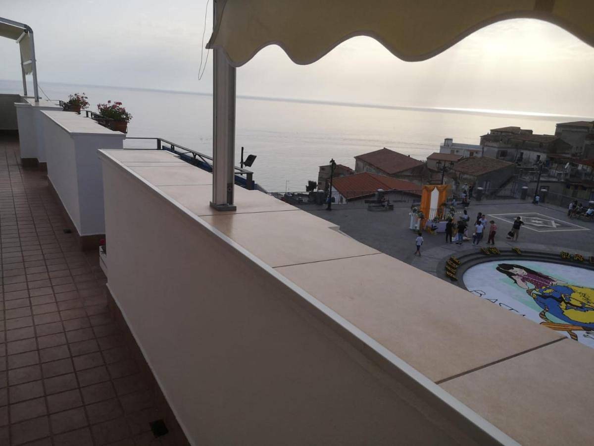 Double Room with Balcony and Sea View in Cetraro, Provincia di Cosenza