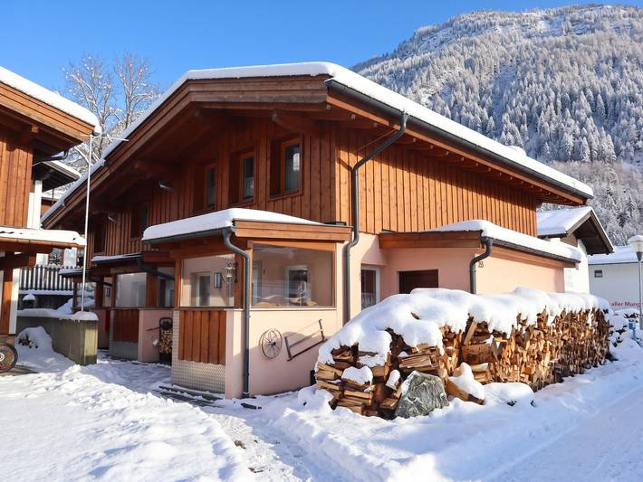 Ferienhaus für 8 Personen in Huben