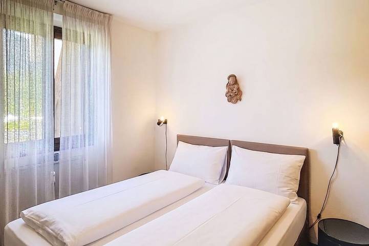 Ganze Wohnung, Gemütliche Wohnung für 6 Gäste mit  W-Lan, Tv und Innenhof in Sant'Antonio di Mavignola, Comune di Pinzolo