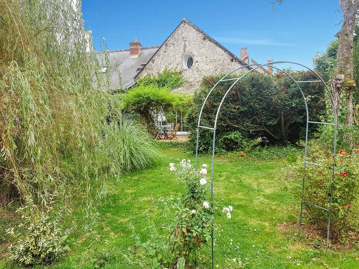 Gîte pour 4 personnes, avec piscine, adapté aux familles à Monteaux
