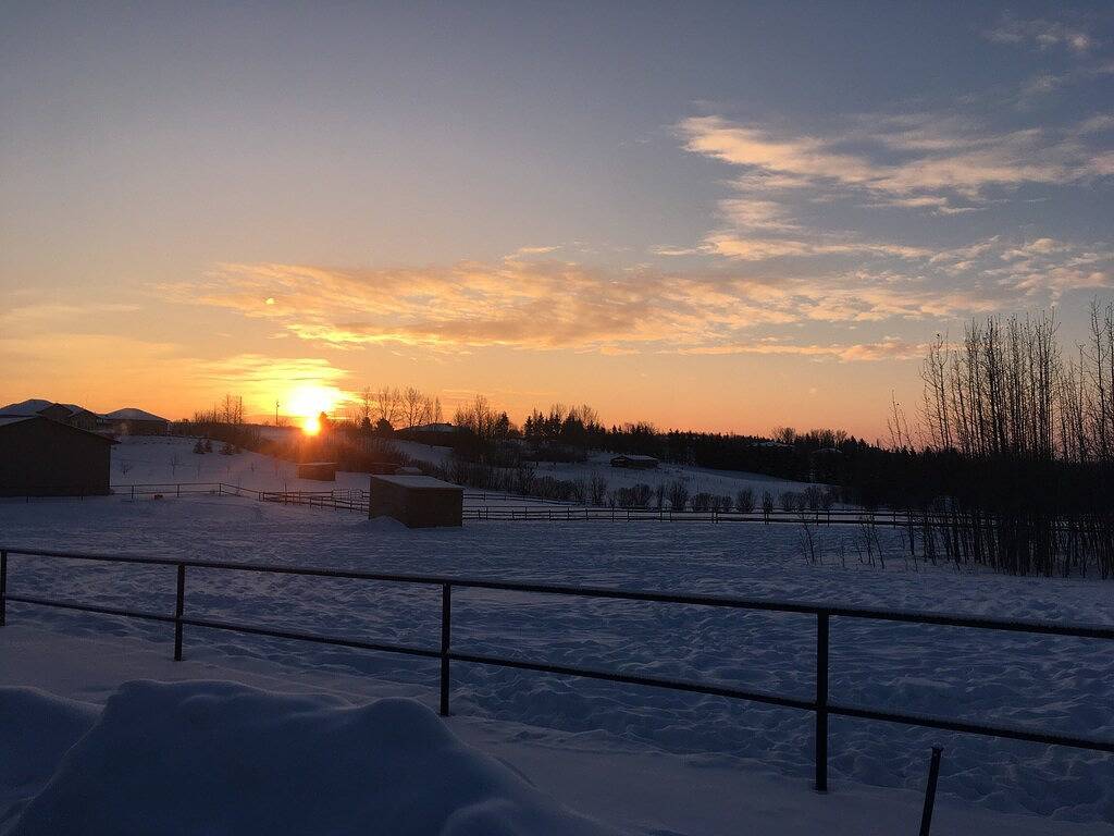 Ruhiges, entspannendes Zuhause auf einer Fläche, nur wenige Minuten vom Sylvan Lake entfernt in Sylvan Lake