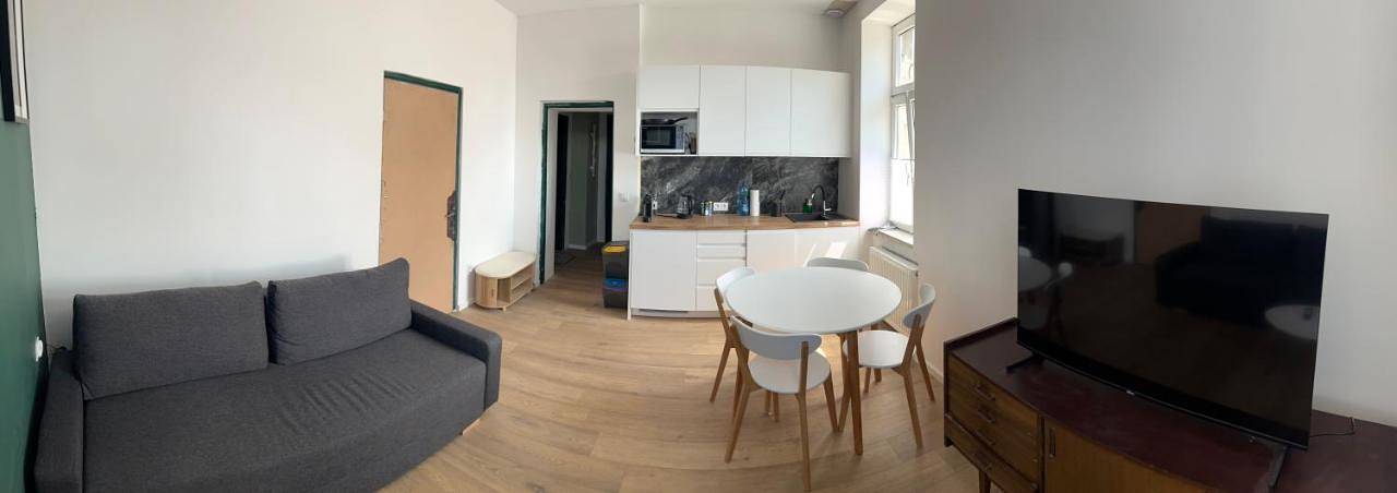 Apartament wakacyjny dla 6 osób w Leśna