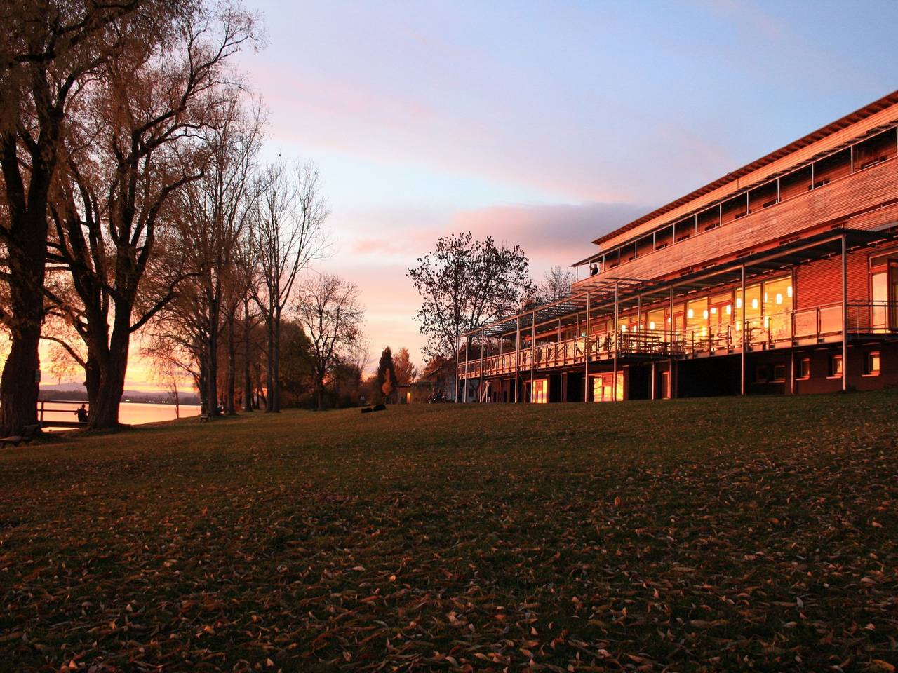 Naturfreundehaus Bodensee - Vierbettzimmer mit Dusche und Wc in Radolfzell am Bodensee, Untersee