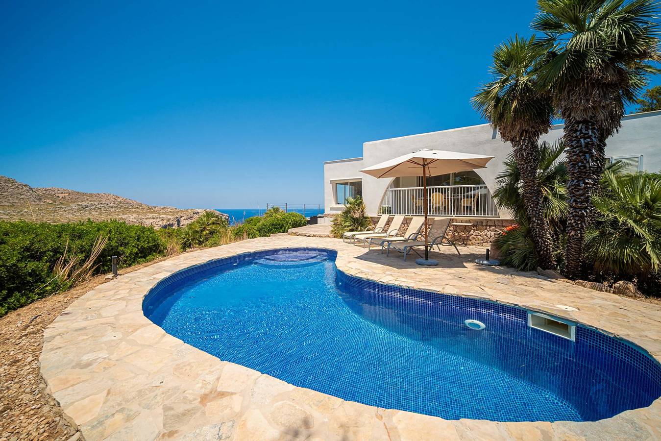 Villa Casa Blanca Carbo in Cala Carbó (Majorque), Pollença