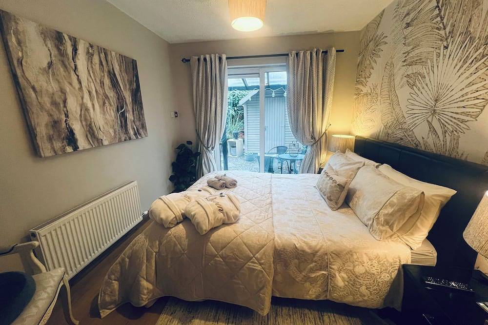 Ganze Wohnung, Recently renovated quite residence family and pet friendly in County Cork