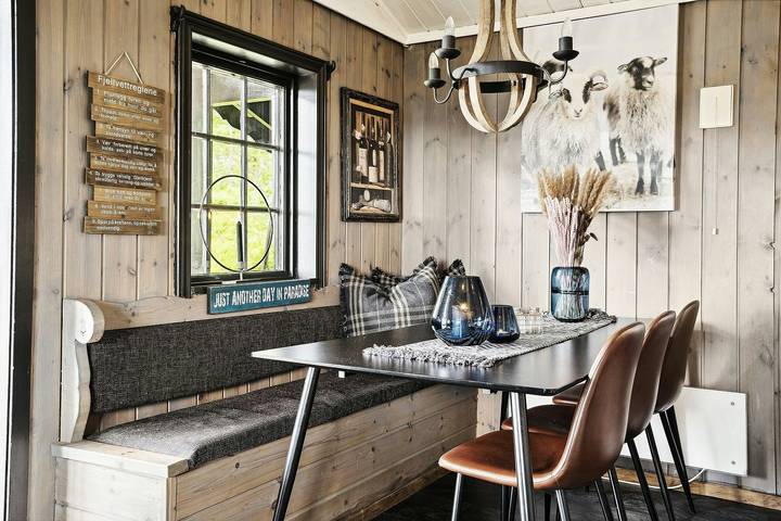 Feriehus for 10 personer, med terrasse, dyr tillatt i Østlandet