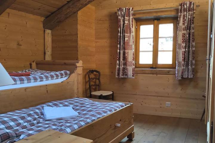 Gîte pour 12 personnes, avec balcon et jardin à Troistorrents - 4