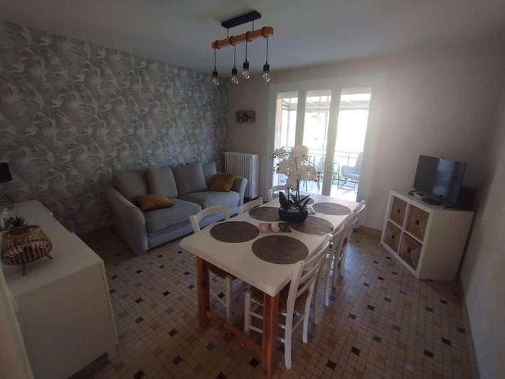 Location de vacances pour 6 personnes, avec jardin à Tonnerre (Yonne) - 4