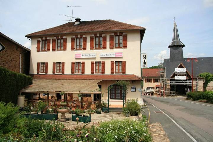 Hôtel pour 4 personnes, avec terrasse, animaux acceptés dans Saint-Martin-Terressus