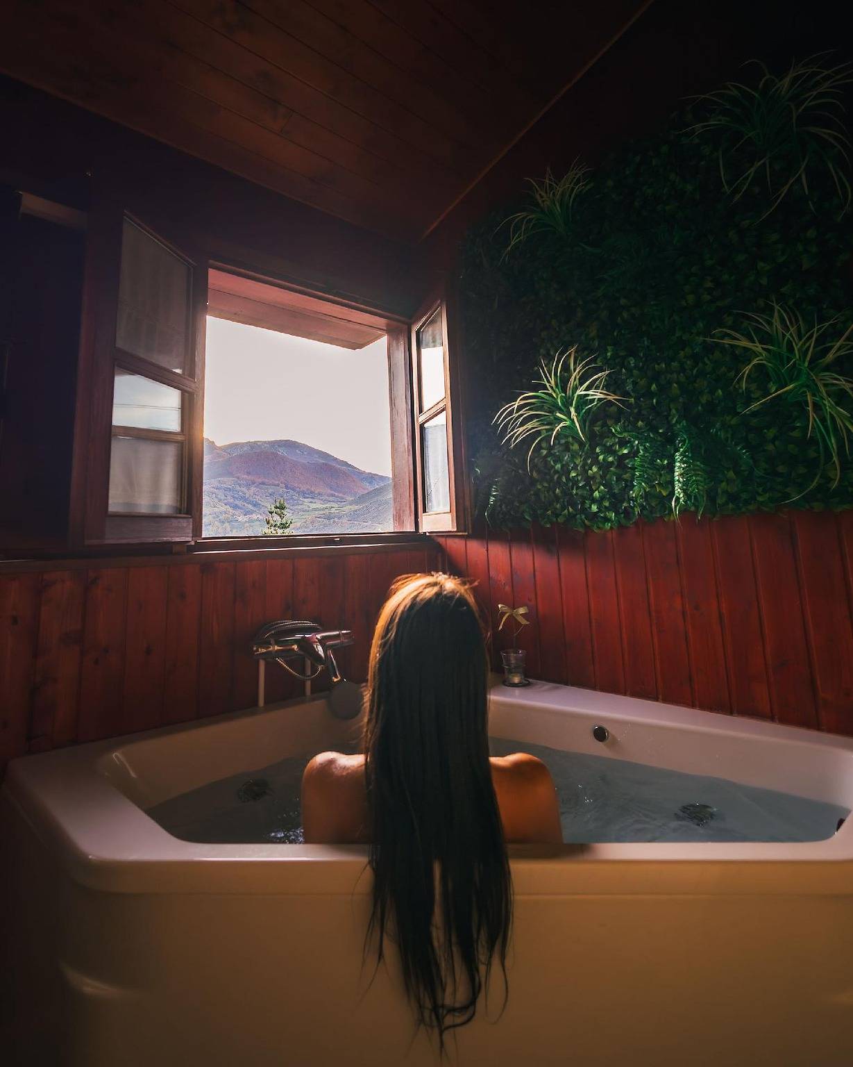 Refugio de montaña con terraza, chimenea y jacuzzi in Teverga, Cordillera Cantábrica