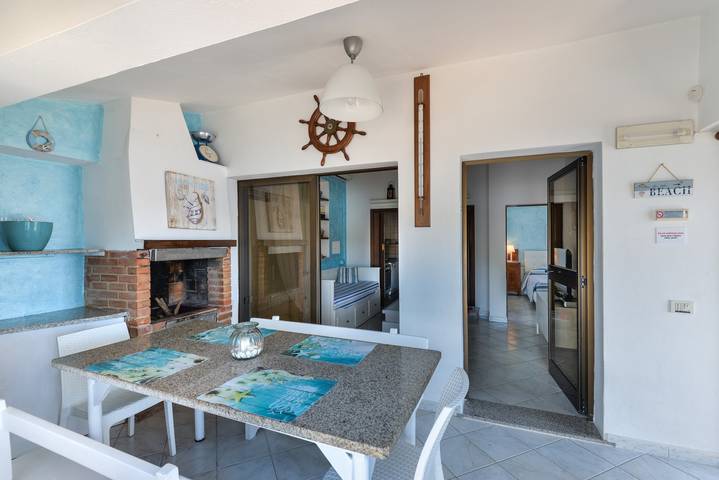 Appartamento intero, Appartamento 'Villa Oda - Trilocale Sul Mare' con vista mare, Wi-Fi e aria condizionata in Spiaggia Pareti (Pareti), Capoliveri