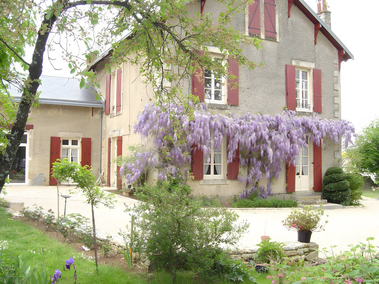 Gästezimmer La Savane mit Gemeinschaftspool und Klimaanlage in Aigondigné, Niort und Umgebung