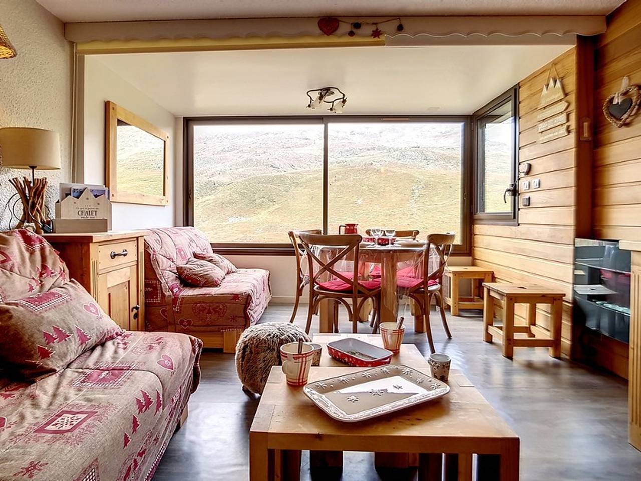 Entire studio, Renovated studio in Les Menuires, ski-in ski-out in Saint-Martin-de-Belleville, Les Trois Vallées