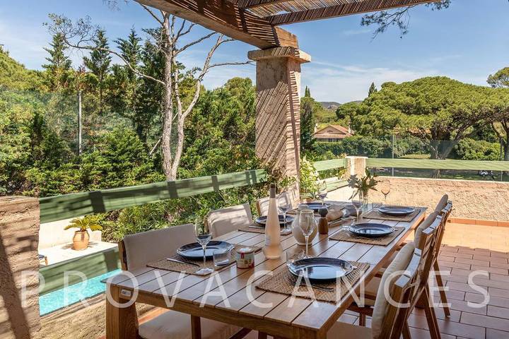 Villa pour 6 personnes, avec jardin et piscine à Saint-Raphaël - 3