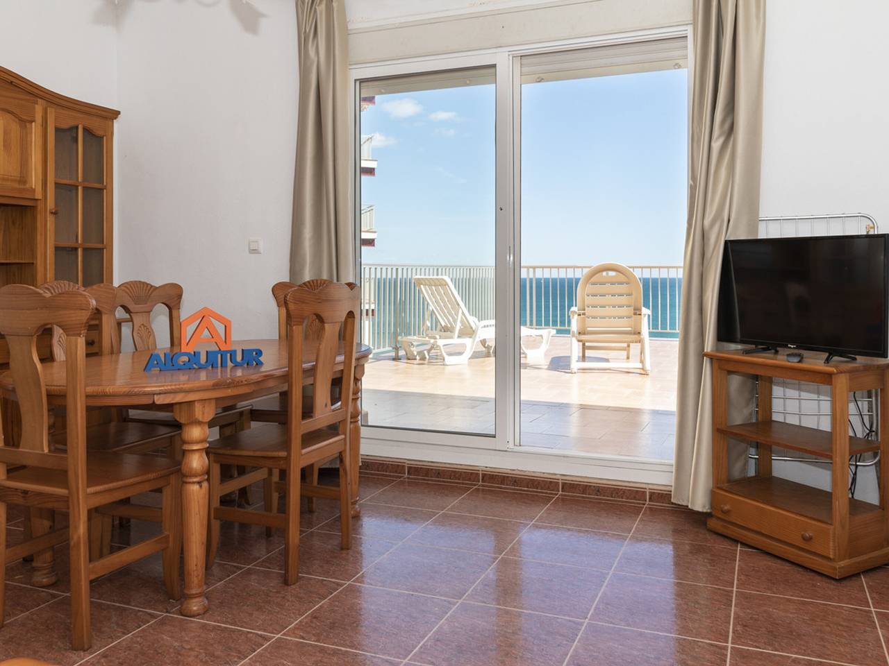Appartamento intero, Modern apartment in Cullera with Wi-Fi and terrace near beach in Platja del Dosser (Cullera), Cullera