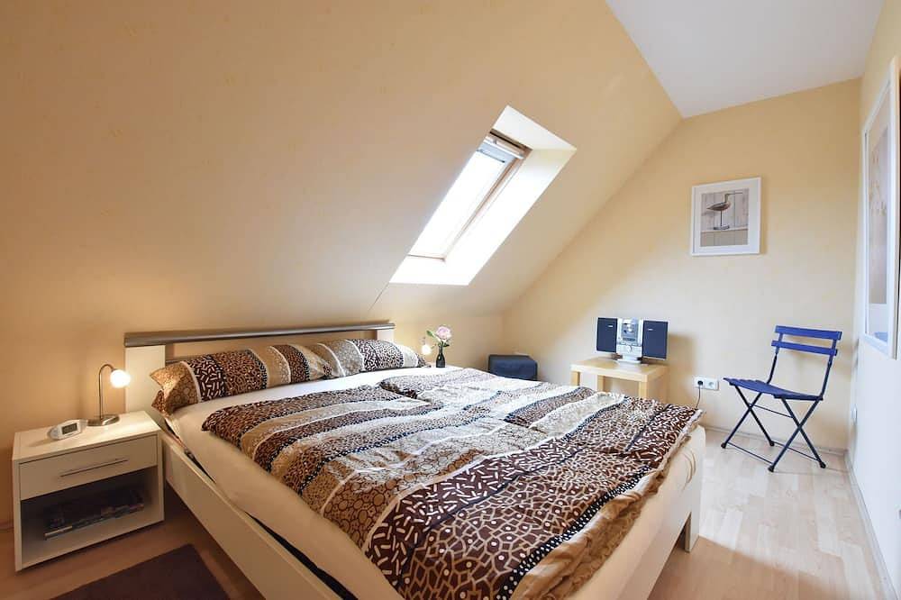 Ganze Wohnung, Hübsches Appartement in Am Salzhaff mit Kamin in Rakow, Salzhaff