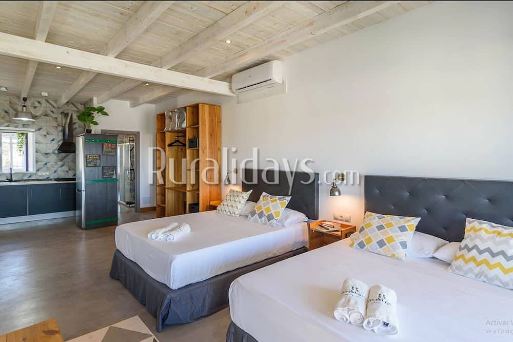 Apartamento entero, Loft orientación a la playa in Torrox, Costa del Sol