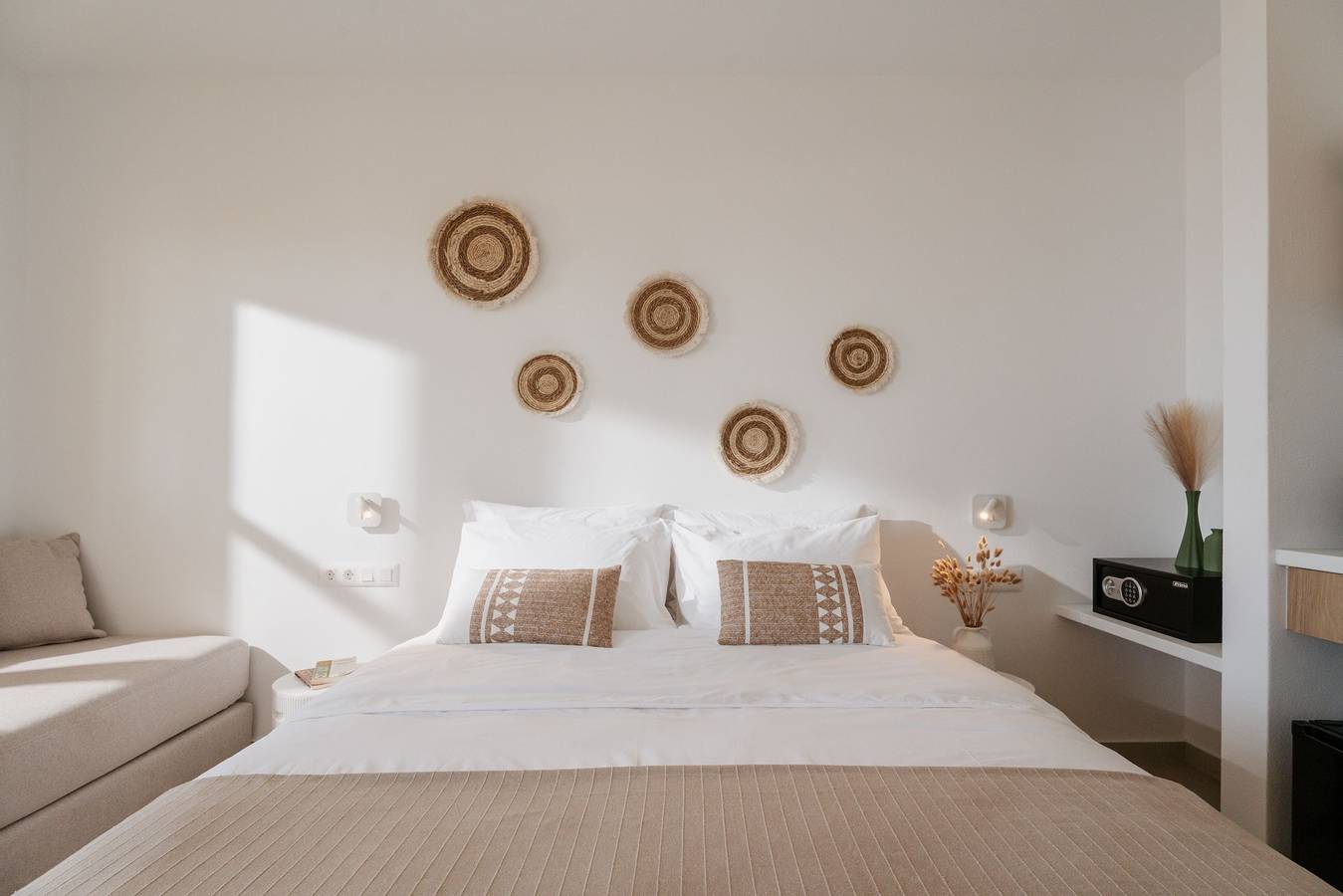 Apartamento entero, Deluxe Suite 2 with Shared Pool and Seaview in Milo