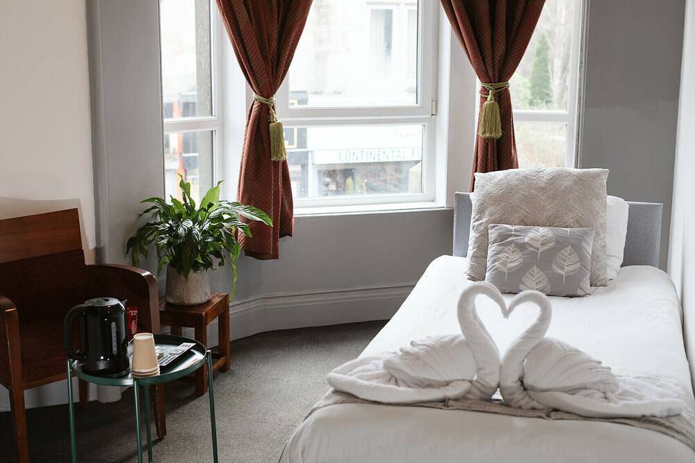 First Floor Room - 4 in Paisley, Renfrewshire