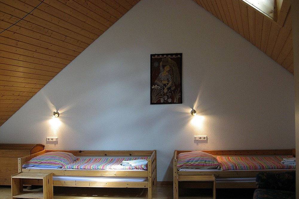 Ganze Wohnung, Ferienwohnung im alten Winzerhaus, 55qm, 1 Schlafzimmer, max. 4 Personen in Oberrotweil, Vogtsburg im Kaiserstuhl