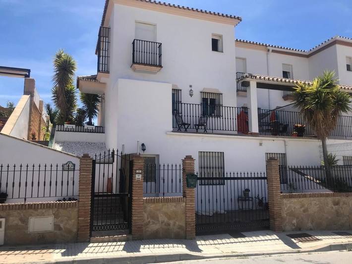 Casa rural para 8 personas, con piscina además de vistas y jardín en Torre del Mar - 2