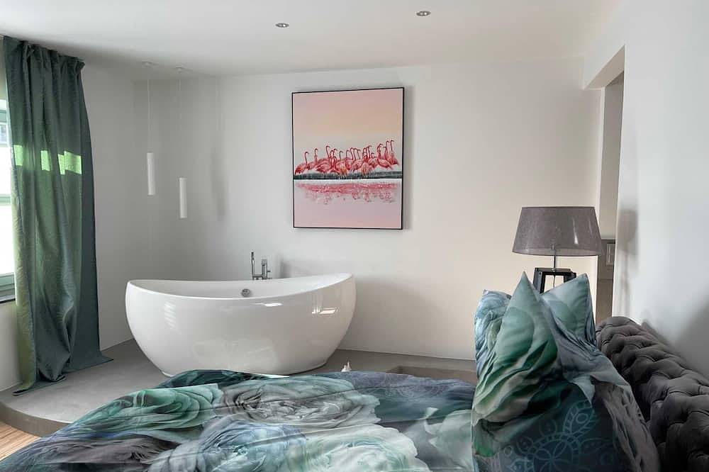 Ganze Wohnung, Lichtdurchflutetes Design-Appartement Gütersloh - 90 qm - Lichtdurchflutetes in Gütersloh, Nordrhein-Westfalen
