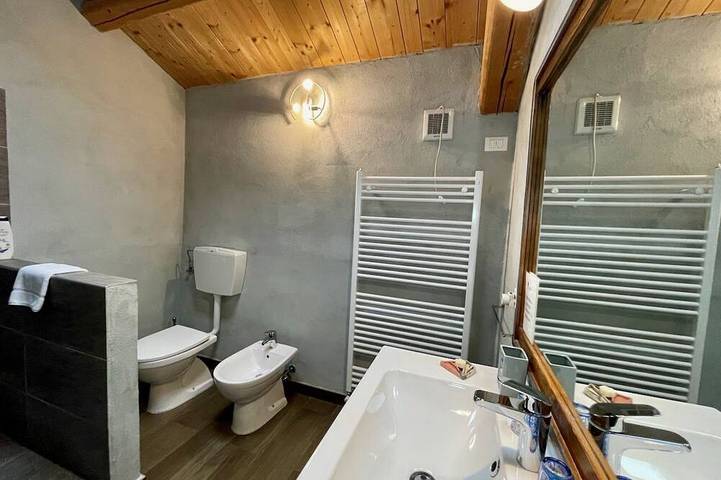 Cascina Vicentini - Agriturismo in Monferrato in Alfiano Natta, Provincia d'Alessandria