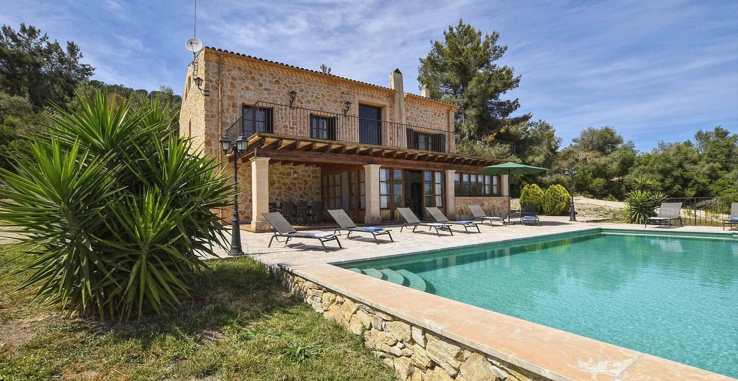 Ferienhaus 'Horlandis' mit Bergblick, privatem Pool und Wlan in Petra (Mallorca), Mallorca Inselmitte