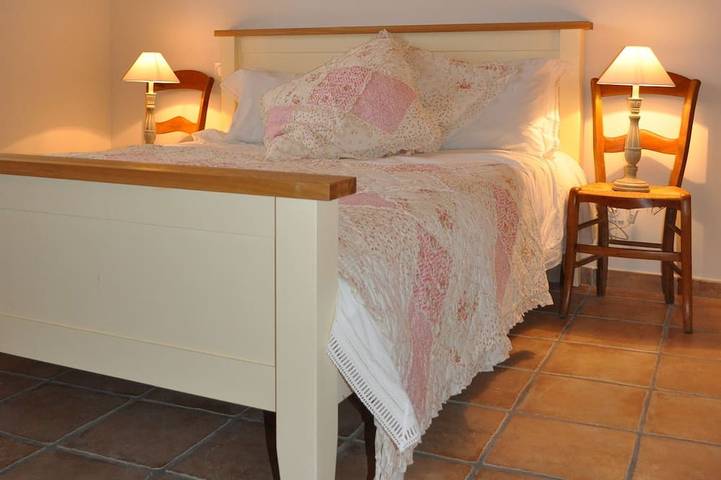 Gîte pour 4 personnes, avec jardin à Pouillon - 2