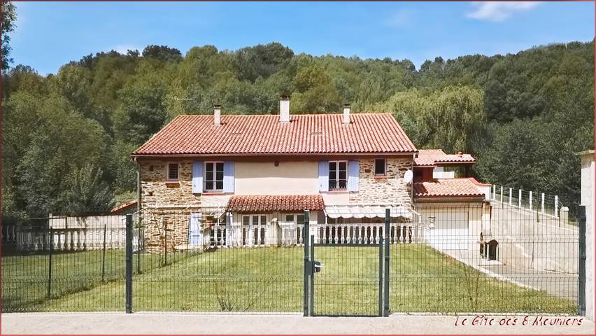 Gîte für 8 Personen, mit Pool und Garten in Frankreich - 4