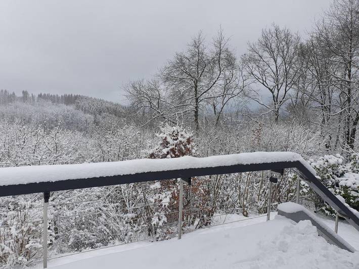 Ferienhaus für 4 Personen, mit Seeblick und Ausblick sowie Garten am Biggesee - 4