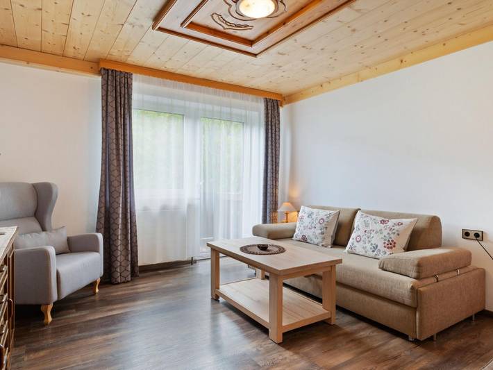 Ganze Wohnung, Ferienwohnung für 5 Personen mit Garten in Bramberg am Wildkogel, Pinzgau