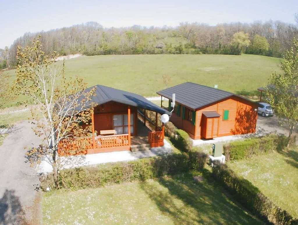 Chalet 4 étoiles - Piscine  - efa00i in Lons-le-Saunier, Jura