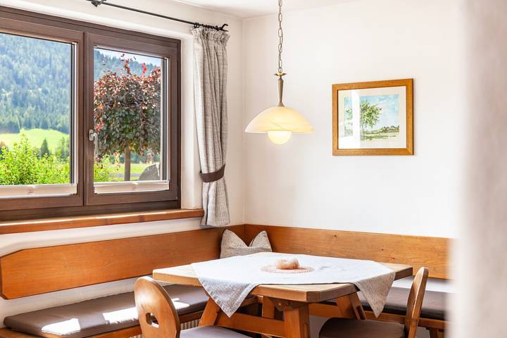 Ganze Wohnung, Ferienwohnung "Anni" mit Bergblick, Gemeinschaftsterrasse und WLAN in Leutasch, Innsbruck Land