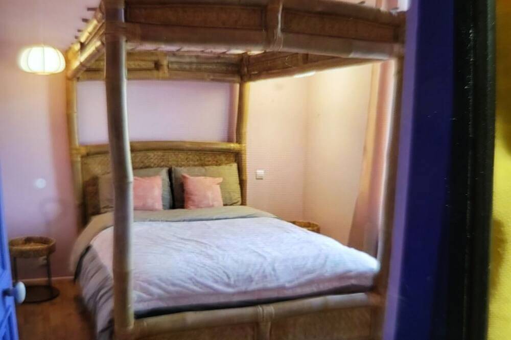 Azal1889 bed and breakfast in Calais, Calais region