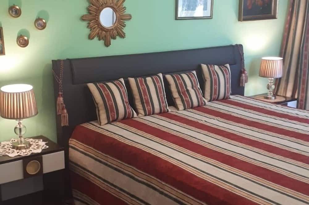 Ganze Wohnung, Apartment with Panoramic Lake View & Terrace in Pino, Lago Maggiore No 7 in Pino sulla Sponda del Lago Maggiore, Maccagno con Pino e Veddasca