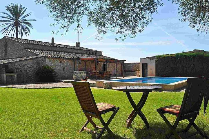 Finca für 8 Personen, mit Balkon und Garten sowie Pool - 1