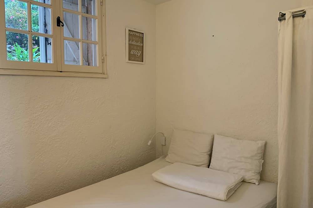 Entire apartment, Beautiful apartment in Gigaro in a condominium with swimming pool and tennis courts in Gigaro, La Croix-Valmer