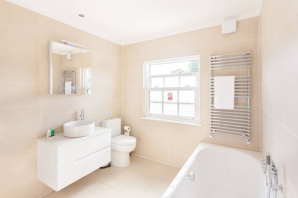 Twin-Salle de bain partagée in Camden, Londres