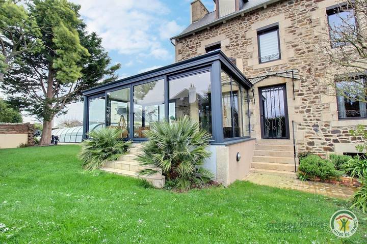 Gîte pour 8 personnes, avec jardin ainsi que piscine et terrasse à Étables-sur-Mer - 2