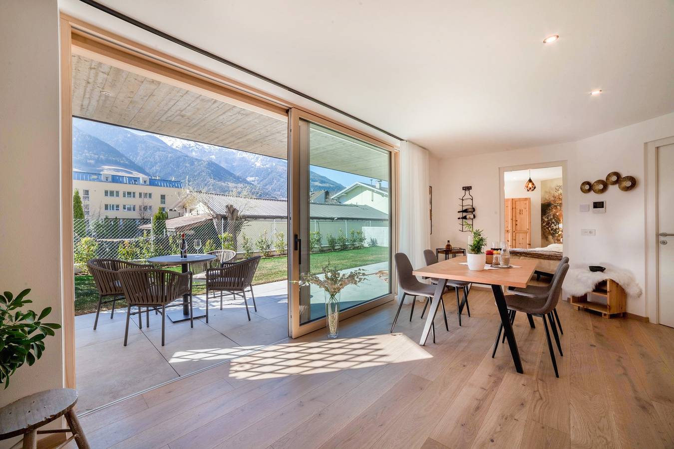 Apartamento entero, Adler Living: Apartamento con jardín privado, vistas a la montaña y Wi-Fi in Naturno, Grupo Texel