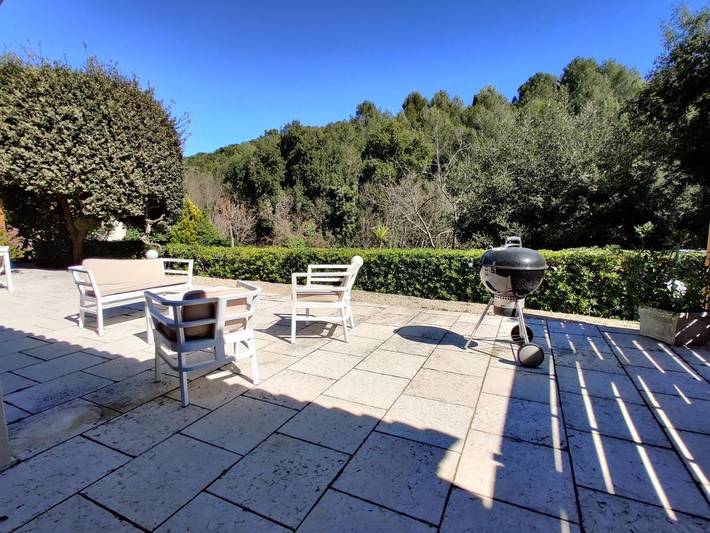 Location de vacances pour 6 personnes, avec vue et jardin à Biot - 2