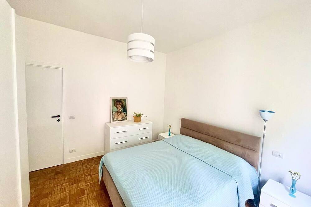 Ganze Wohnung, Cozy two-room apartment -- furnished, spacious and bright with easy parking in Gallarate, Varese Provinz