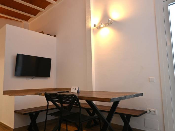 Ferienwohnung für 8 Personen, mit Balkon/Terrasse in Badalona - 2