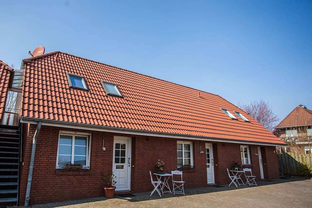 Ganze Wohnung, Ferienwohnung - Elstar mit Terrasse in Jork, Altes Land Stade