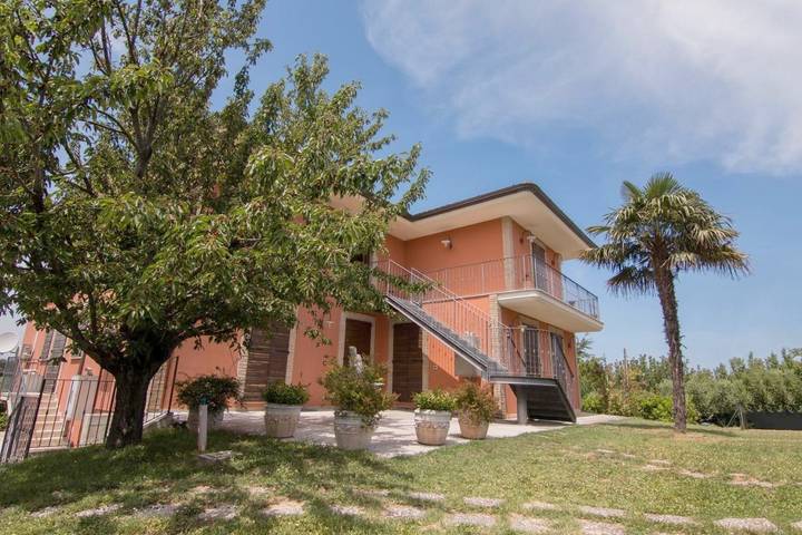 Appartamento per 2 persone, con Giardino e Piscina nonché Panorama a Sant'Elpidio a Mare