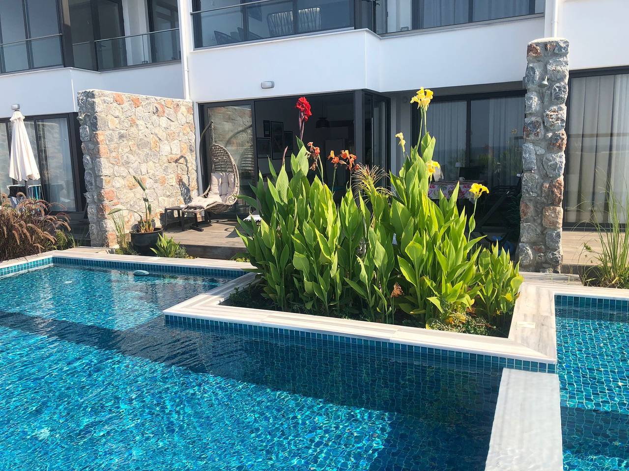 Appartement entier, Oasis en bord de mer avec piscine privée et vue imprenable in Chypre du Nord