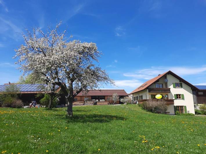 Ferienwohnung für 2 Personen, mit Terrasse und Garten sowie Ausblick