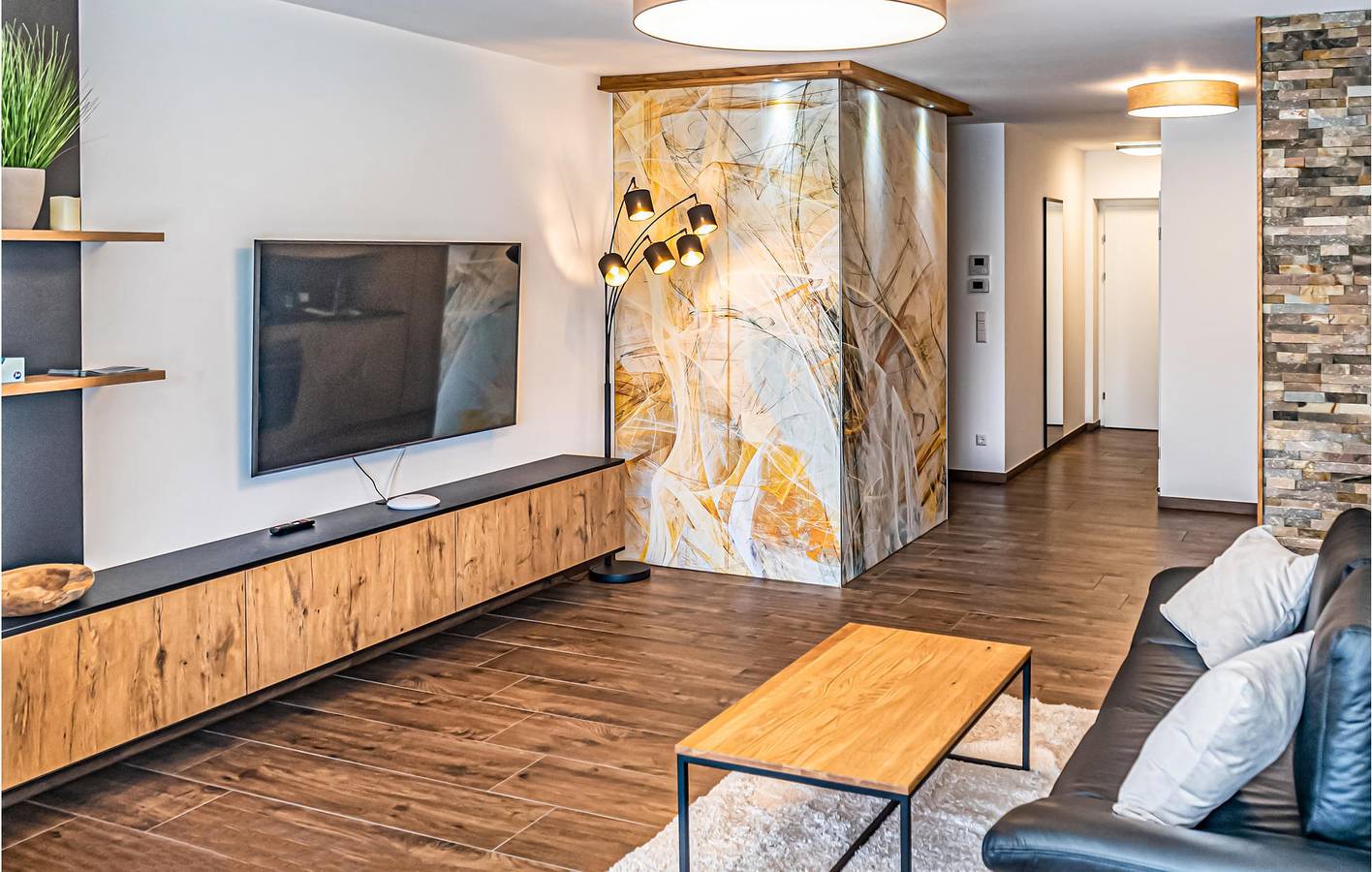 Ganze Ferienwohnung, Gemütlicher Surf- und Ski-Urlaubsort: Modernes Apartment in der Nähe des Gerlitzen Resorts in Treffen am Ossiacher See, Gerlitzen